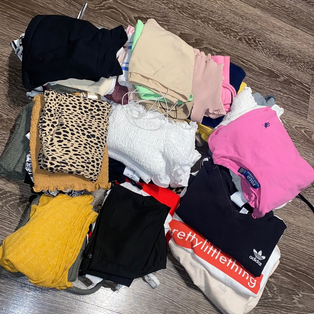 HUGE CROP TOP BUNDLE